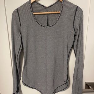 Loose fitting long sleeve